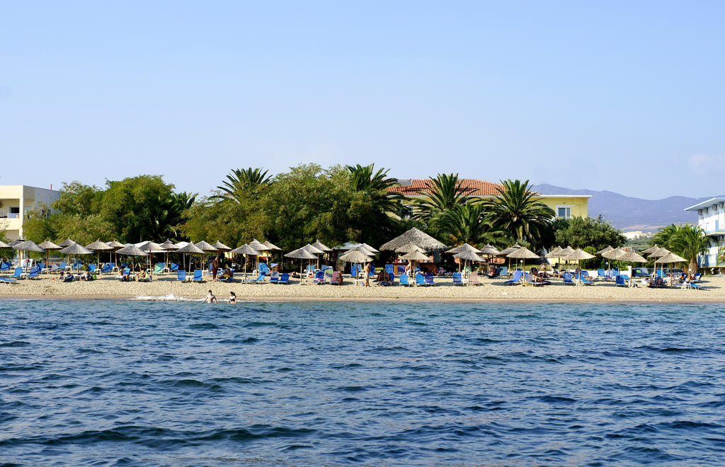 Possidona Beach Hotel เยราคินิ ภายนอก รูปภาพ